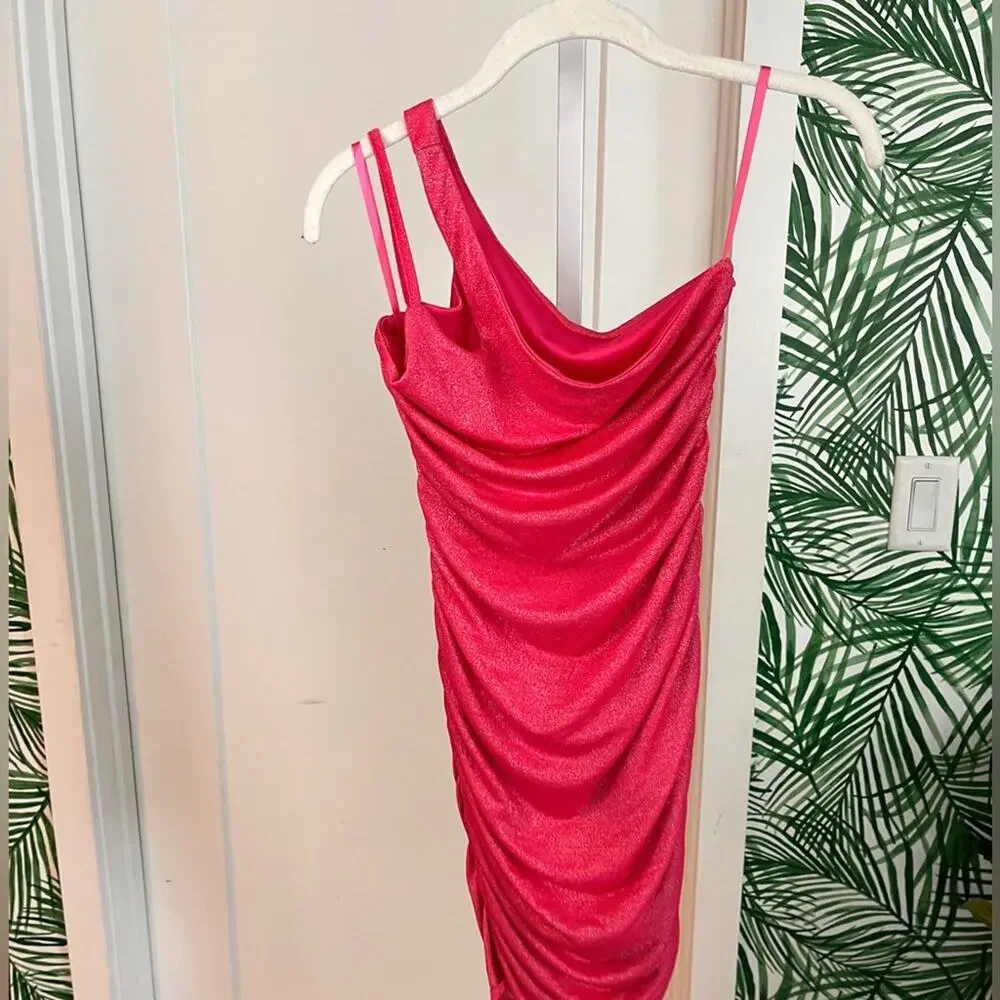 Superdown Jayden Ruched Mini Dress in Berry Size small NWOT - Picture 7 of 11